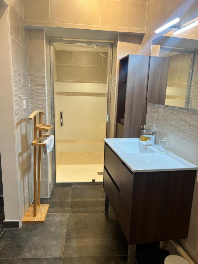 Les Suites Du Colonel Vannes Zewnętrze zdjęcie